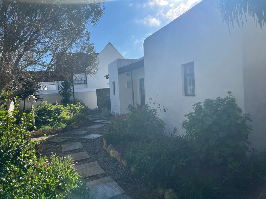 6 Bedroom Property for Sale in Jacobsbaai Western Cape